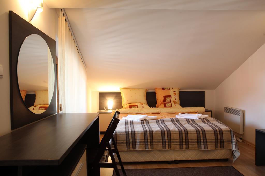 Guest House Koncheto Bansko Værelse billede